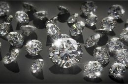 चीन के नकली हीरे भारत में, सावधानी से खरीदें!
