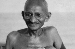 जब पहली बार दोस्त के साथ कोठे पर पहुंचे थे महात्मा गांधी