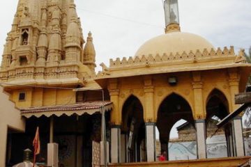 पाकिस्तान के इस हिंदू मंदिर में नही है कोई मूर्ति