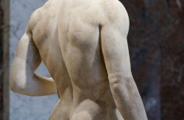जानिए आखिर क्यों यूनानी मूर्तियों में पुरुषों के लिंग होते हैं बेहद छोटे!
