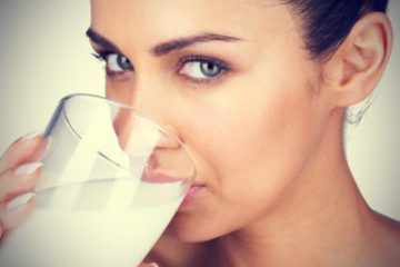 कच्चा दूध पीना पसंद है तो हो जाएं सावधान, हो सकता है गर्भपात!