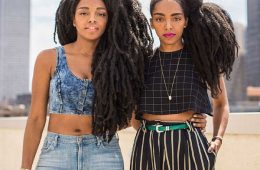 जिन बालों को लेकर लोग चिढ़ाते थे, वही बाल बने जुड़वा बहनों की पहचान