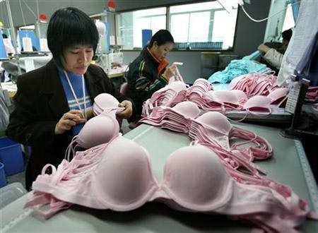चीन में शुरु हो चुका है ब्रा स्टडीज़ का कोर्स, किस-किस को दाखिला लेना है?