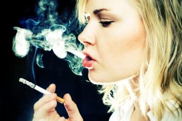 जानलेवा हो सकता है महिलाओं के लिए सिगरेट का इस्तेमाल!