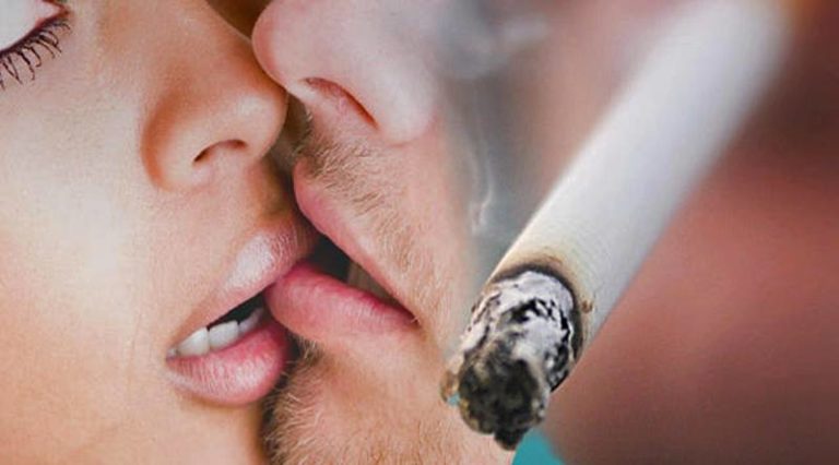 नहीं छोड़ा तंबाकू तो छोड़ना पड़ेगा सेक्स।